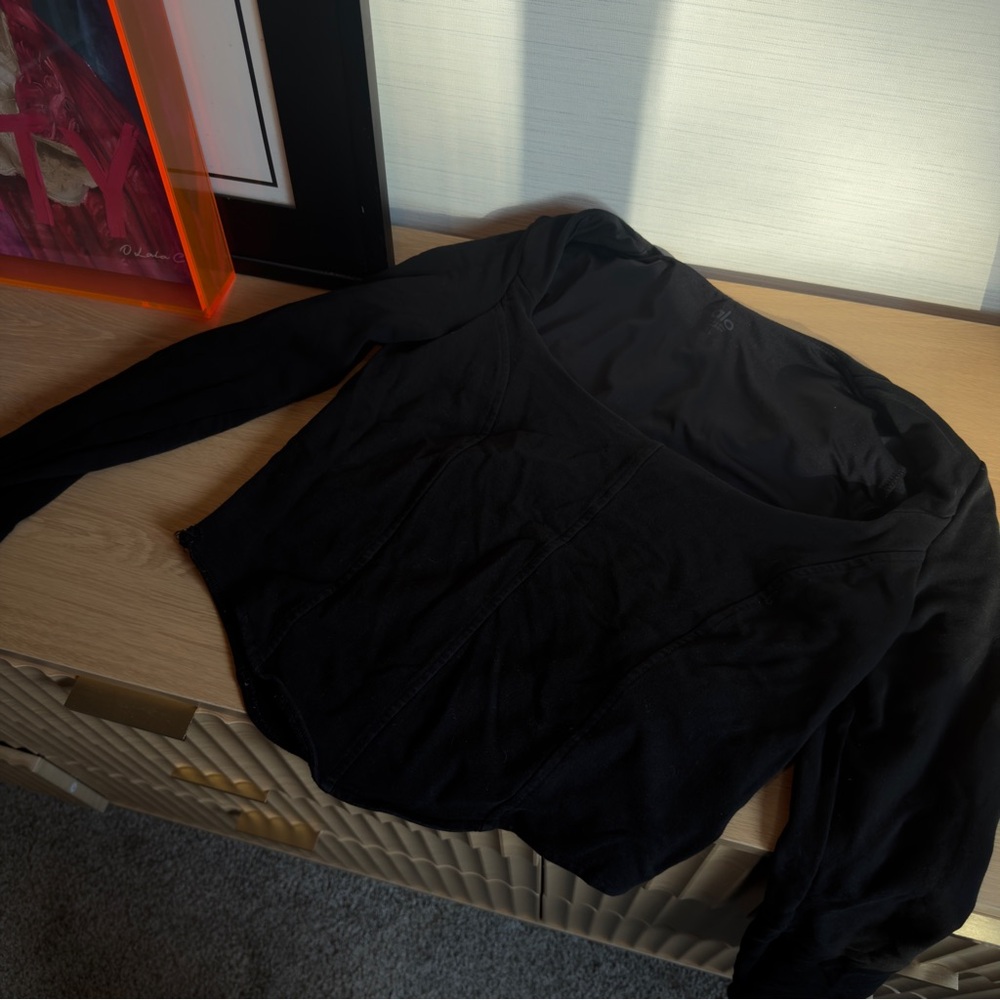ALO Yoga Black Long Sleeve Top